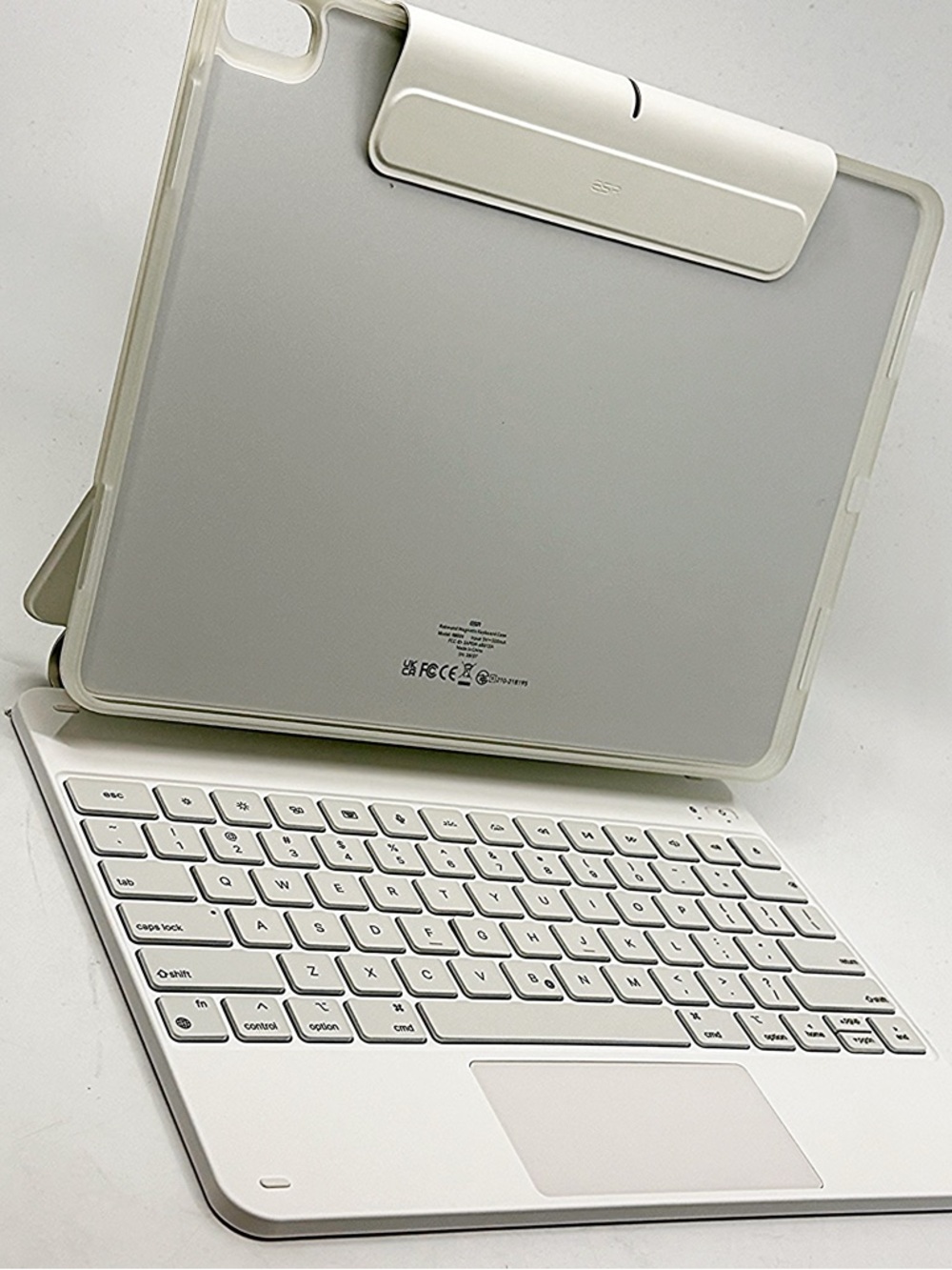 ESR iPad Air 13” Keyboard Case Trackpad Rebound 360 White M3 M2 - Picture 4 of 10